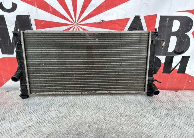 Радиатор охлаждения Toyota Celica T23