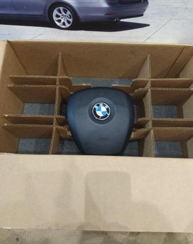 Подушка в руль BMW X5 E70 X6 E71 6 884 657