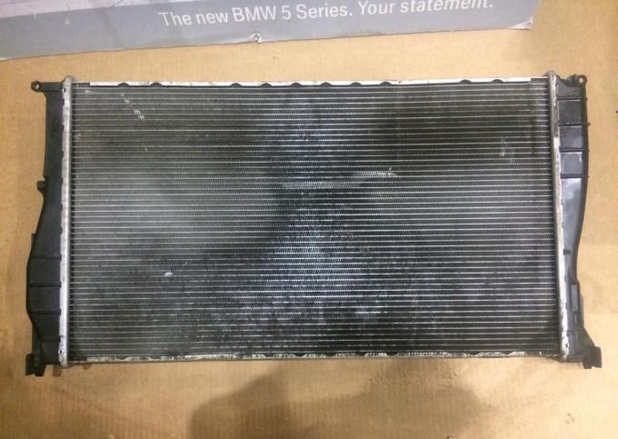 Радиатор охлаждения BMW X1 E84 3' E92 3' E90 1' E8 17 11 7 547 059