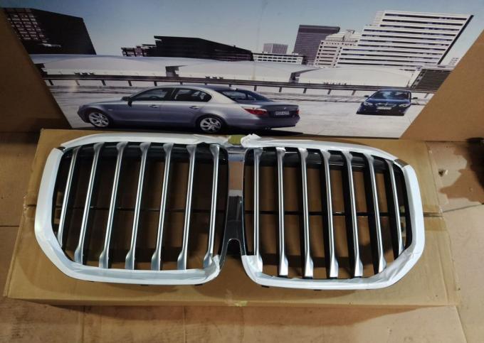 Решетка радиатора на BMW X7 G07 бмв Х7 Г07 51 13 7 454 895