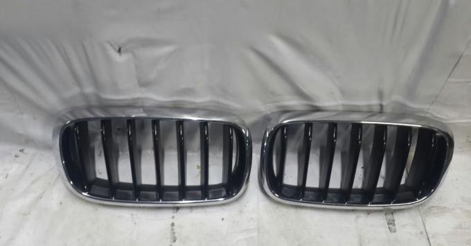 Решетка радиатора на BMW X5 F15 бмв Ф15 51117303108