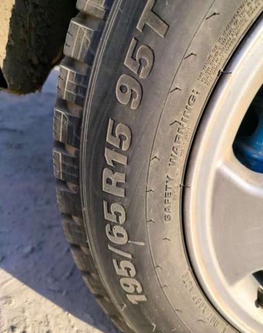 Kumho 722 195/65 R15 95T