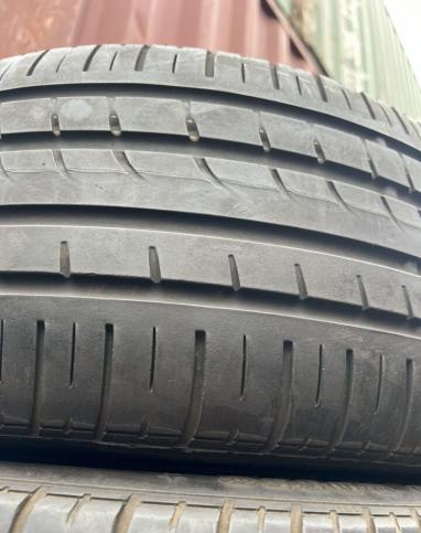 Pirelli P Zero Rosso 235/45 R19