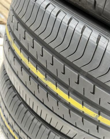 Dunlop Veuro VE303 245/45 R19