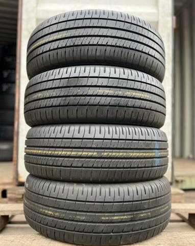 Dunlop Enasave EC204 215/60 R16