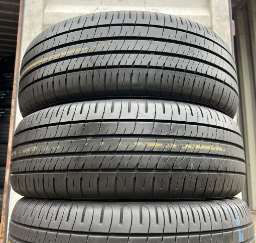 Dunlop Enasave EC204 215/60 R16