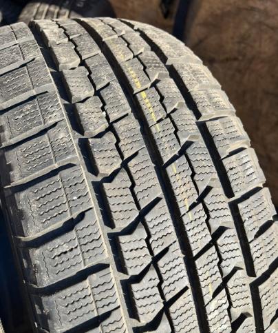 Goodyear Ice Navi Zea II 225/50 R17