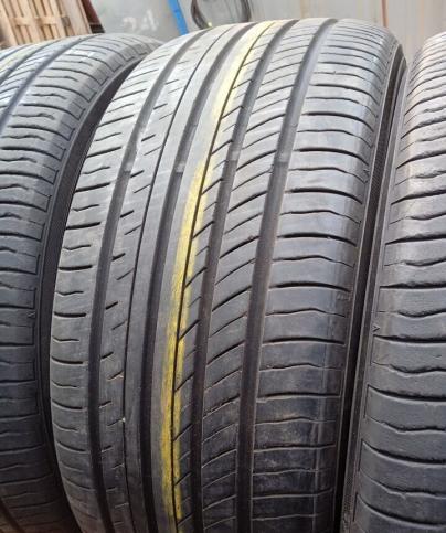 Yokohama Advan dB V552 245/45 R18