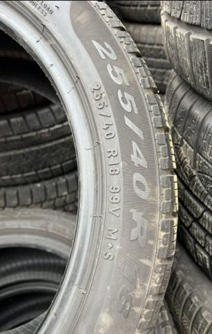 Pirelli Winter Sottozero 240 Serie II 255/40 R18