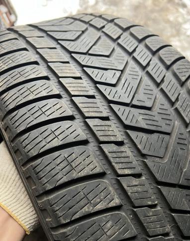 Pirelli Scorpion Winter 275/50 R20