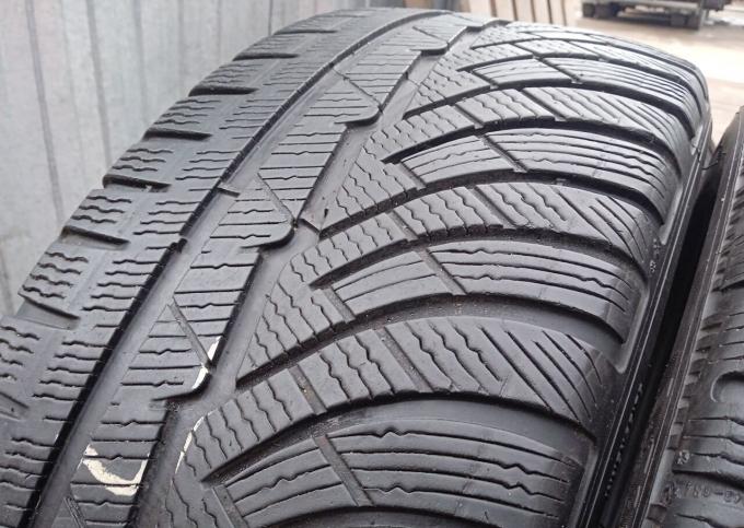 Michelin Pilot Alpin 4 215/45 R18