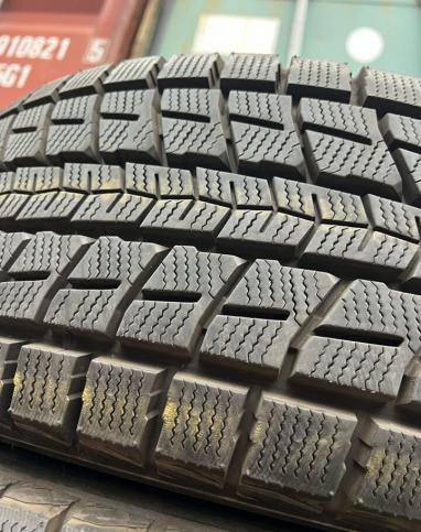 Dunlop Winter Maxx SJ8 265/70 R16