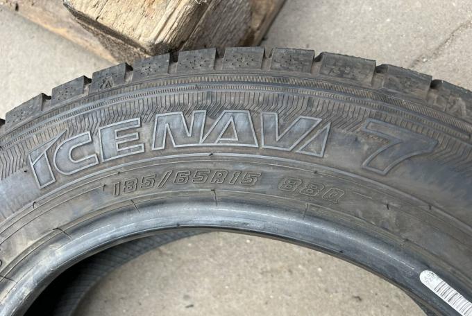 Goodyear Ice Navi 7 185/65 R15