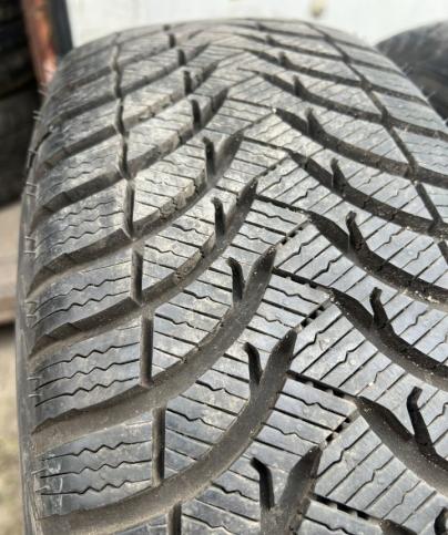 Michelin Alpin 4 205/60 R16