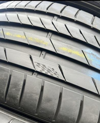 Kumho Ecsta PS71 245/40 R20