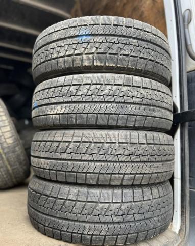 Bridgestone Blizzak VRX 215/65 R16