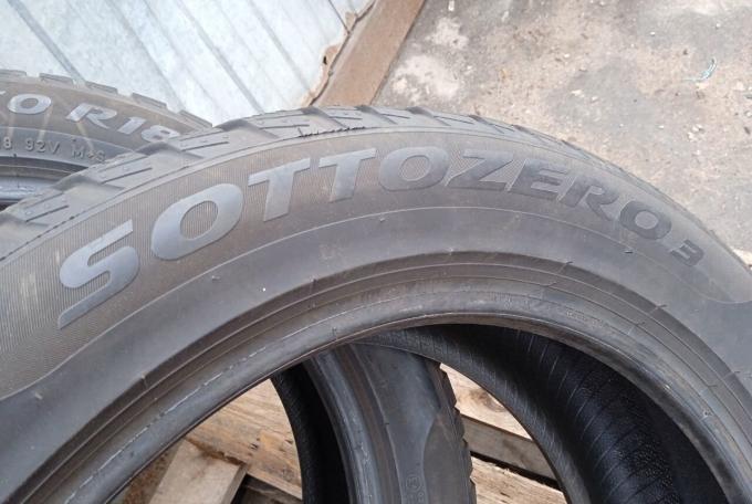 Pirelli Winter Sottozero 3 215/50 R18