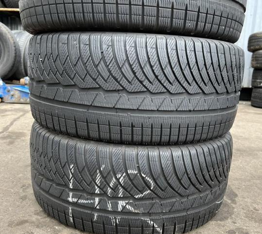 Michelin Pilot Alpin 4 245/40 R18