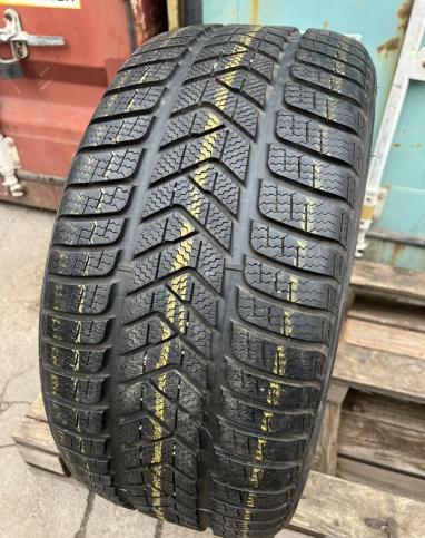 Pirelli Winter Sottozero 3 275/35 R21