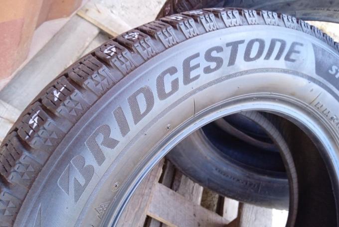 Bridgestone Blizzak VRX2 185/65 R15