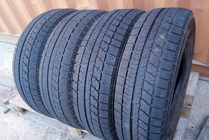 Bridgestone Blizzak VRX 185/65 R15