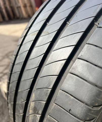 Michelin Primacy 4 245/45 R19