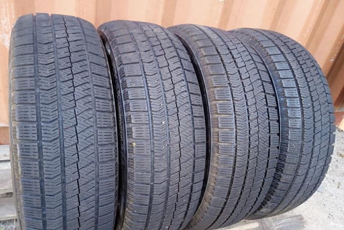 Bridgestone Blizzak VRX2 195/65 R15