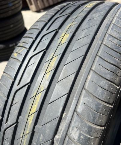 Bridgestone Turanza T001 215/60 R16