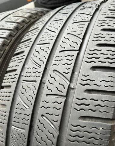 Pirelli Carrier Winter 235/65 R16C