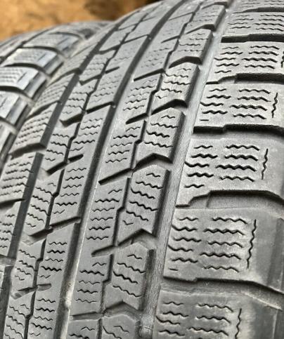 Goodyear Ice Navi Zea II 215/60 R16