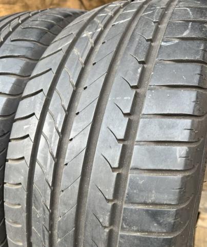 Goodyear EfficientGrip 215/50 R17