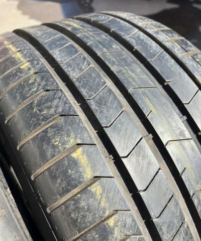 Pirelli P Zero PZ4 285/40 R19