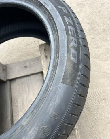 Pirelli P Zero PZ4 245/45 R19