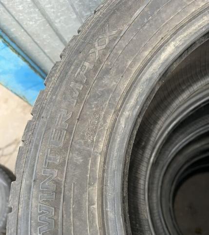 Dunlop Winter Maxx WM01 215/60 R16