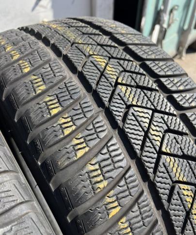 Pirelli Winter Sottozero 3 255/35 R21