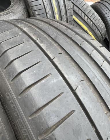 Pirelli P Zero PZ4 245/40 R21