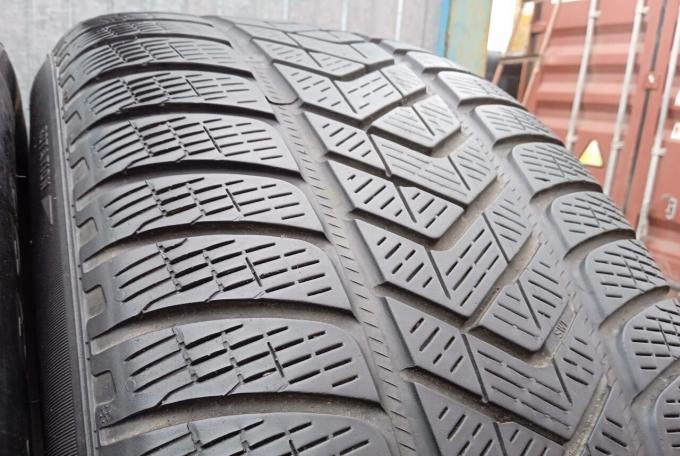 Pirelli Scorpion Winter 255/50 R20