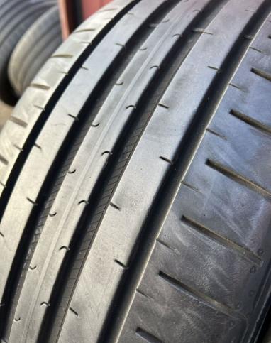 Goodyear EfficientGrip Performance 215/50 R19