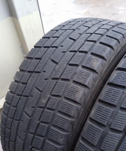 Yokohama Ice Guard IG30 215/55 R17