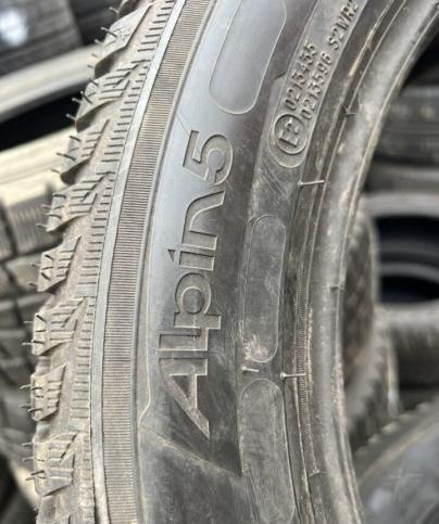 Michelin Alpin 5 215/55 R17