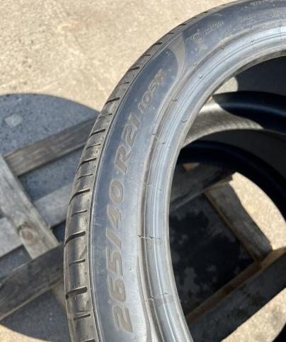 Pirelli P Zero PZ4 265/40 R21