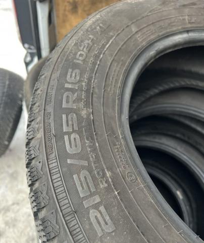 Nokian Tyres WR D4 215/65 R16