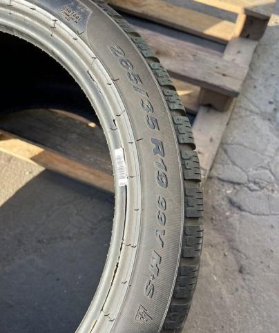 Pirelli Winter Sottozero 240 Serie II 285/35 R19