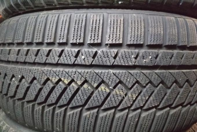 Continental ContiWinterContact TS 850 P 245/40 R18