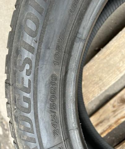 Bridgestone Blizzak LM-001 245/50 R19