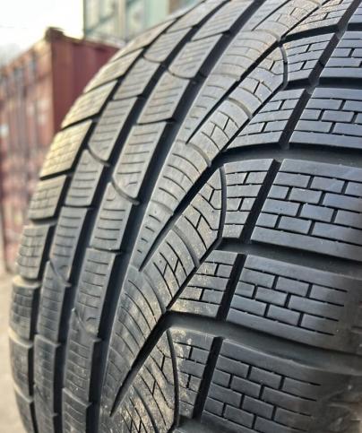 Pirelli Winter Sottozero 240 Serie II 265/40 R18