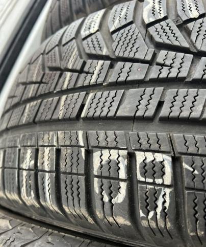 Hankook Winter I'Cept Evo2 W320 225/60 R17