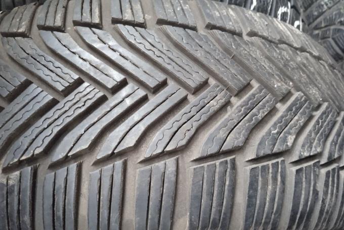 Michelin Alpin 6 225/55 R16