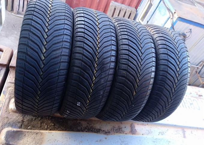 Michelin CrossClimate 2 215/55 R16