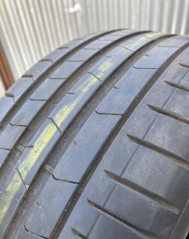 Pirelli P Zero PZ4 315/35 R21